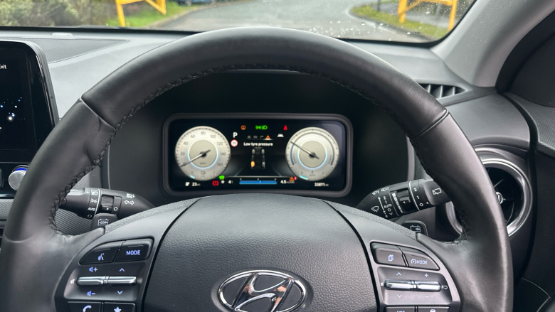 Hyundai KONA 100kW Premium 39kWh 5dr Auto Electric Hatchback